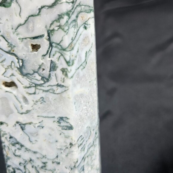 Green Moss Agate Tower With Druzy - Picture 4 of 8